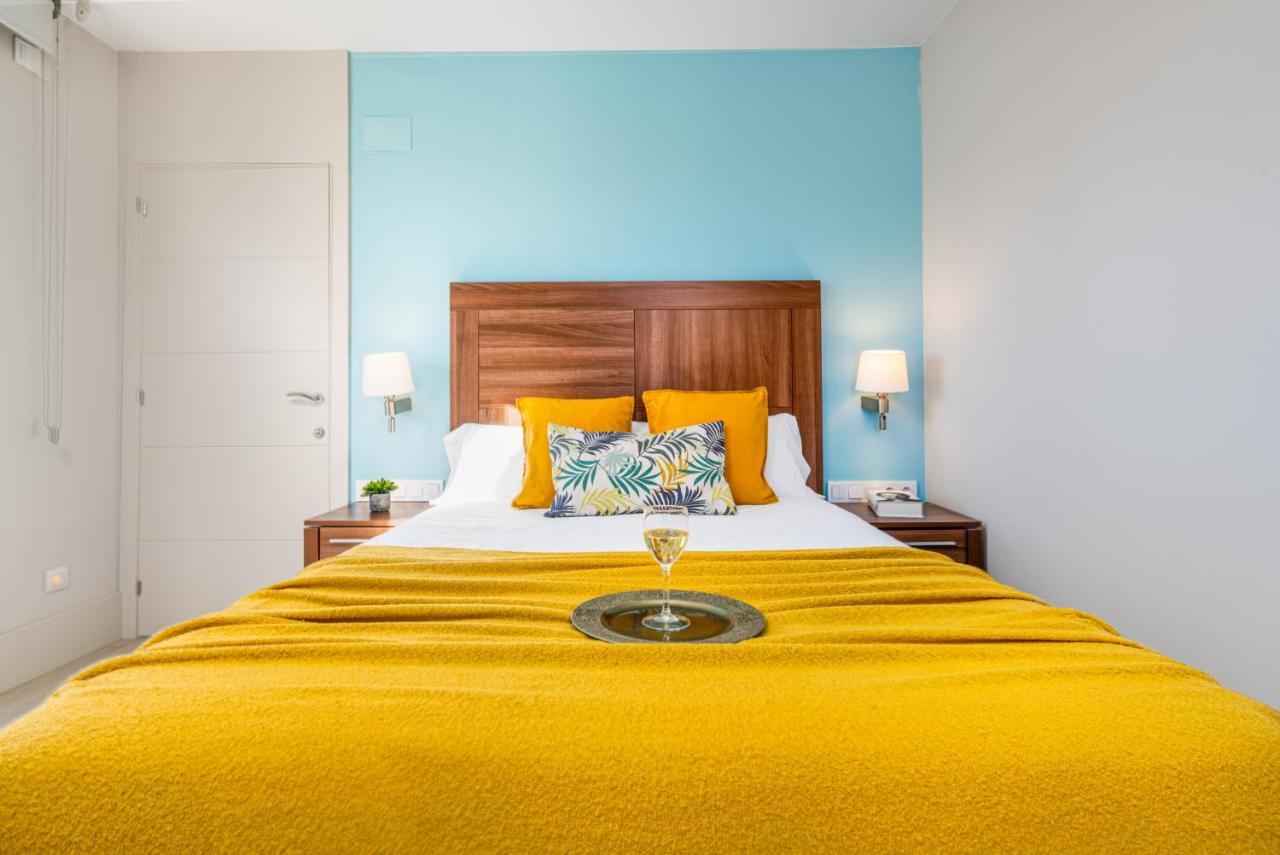 Kronos On The Beach Suite 4 Барселона Екстериор снимка