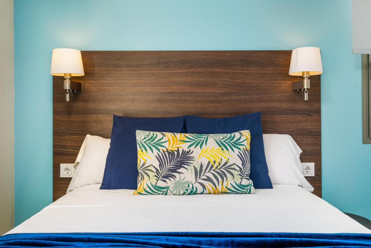Kronos On The Beach Suite 4 Барселона Екстериор снимка